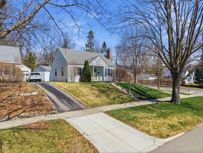 Photo - 1102 Arborview Blvd