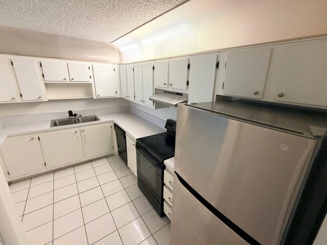 Photo - 14850 Naranja Lakes Blvd