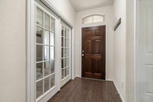 Photo - 1505 Heartwood Dr