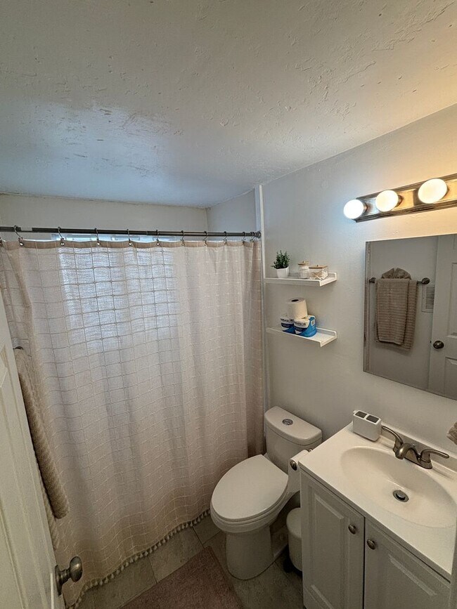 Photo - 517 N 900 W Unit 4