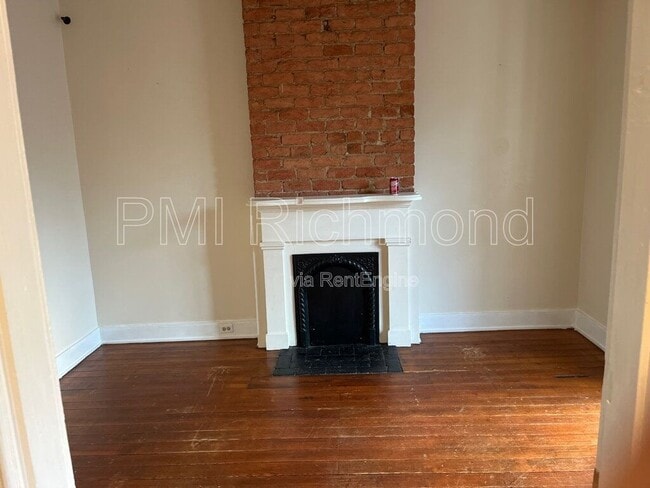 Photo - 413 S Laurel St