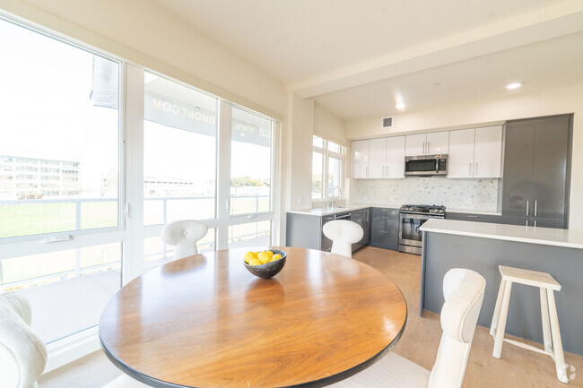 Kitchen with Wrap Around Balcony - One Piedmont Rental