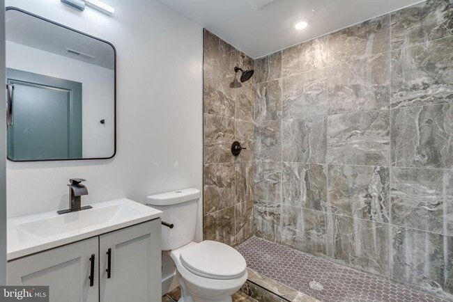 Photo - 2360 N 6th St