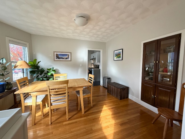 Photo - 37 Lindale Ave Unit 37 Lindale Ave