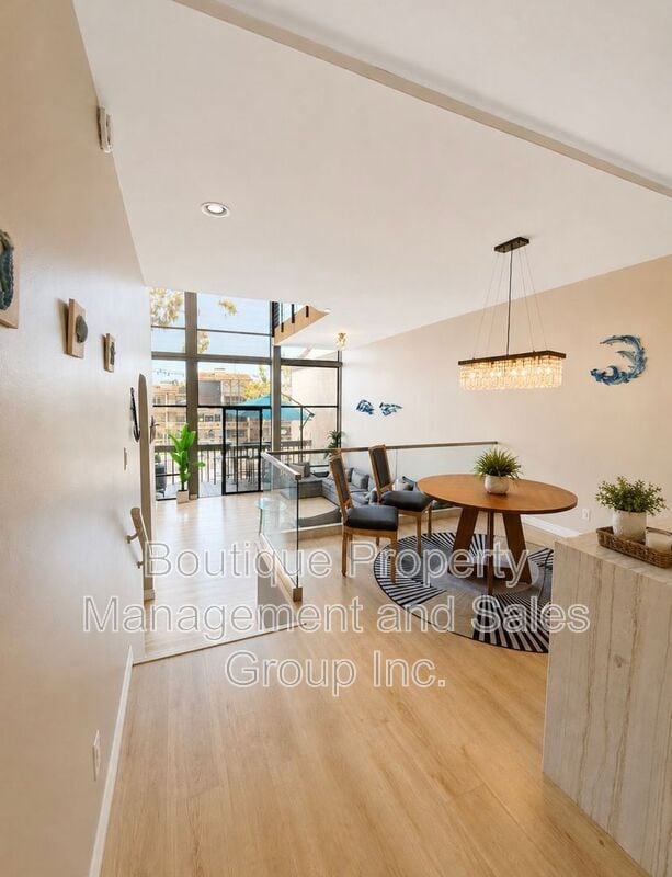 Photo - 7334 Marina Pacifica Dr N