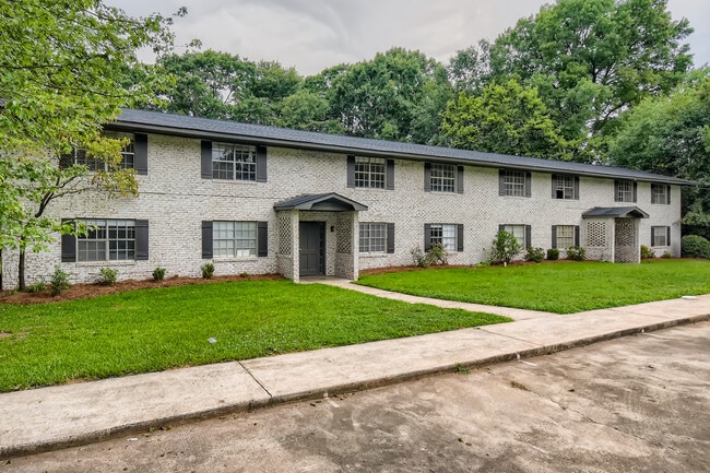 Photo - Room in Apartment on Cleveland St