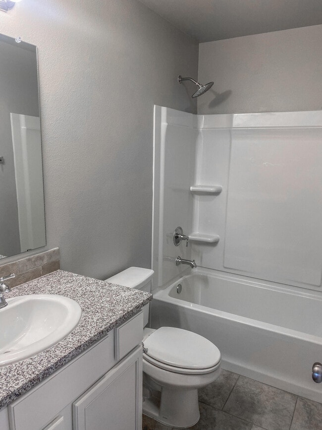 Photo - 13703 Avenue S