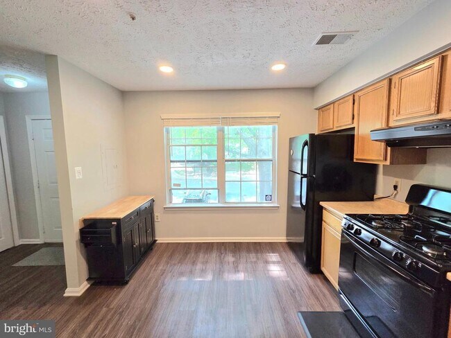 Photo - 7266 Mahogany Dr