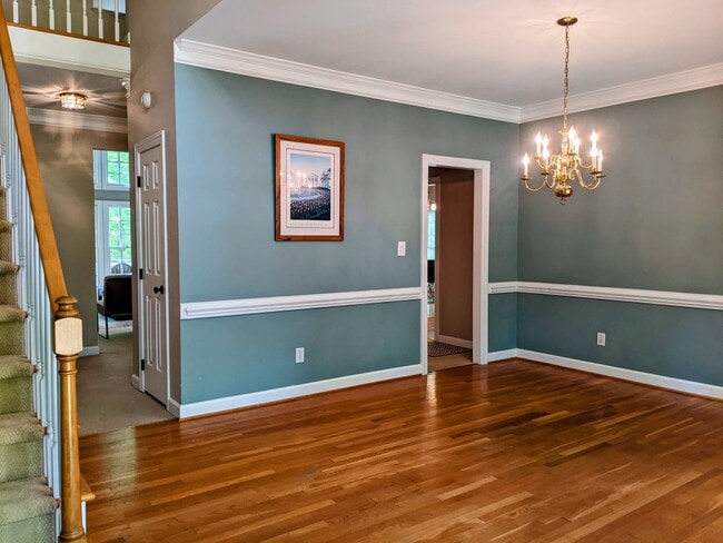 Photo - 102 Blackford Ct