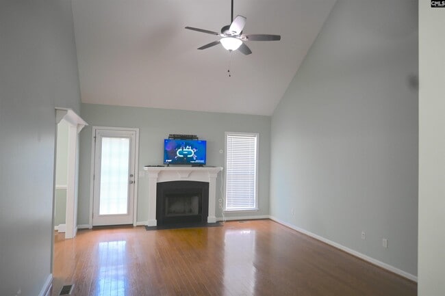 Photo - 230 Elm Creek Ct