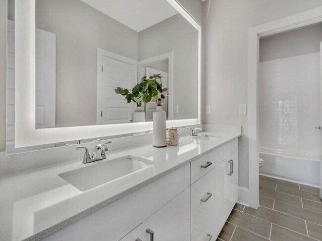 Photo - Modern Living in the Heart of Atlanta