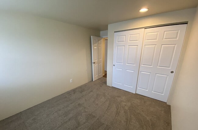 Photo - Riverwood Apartments