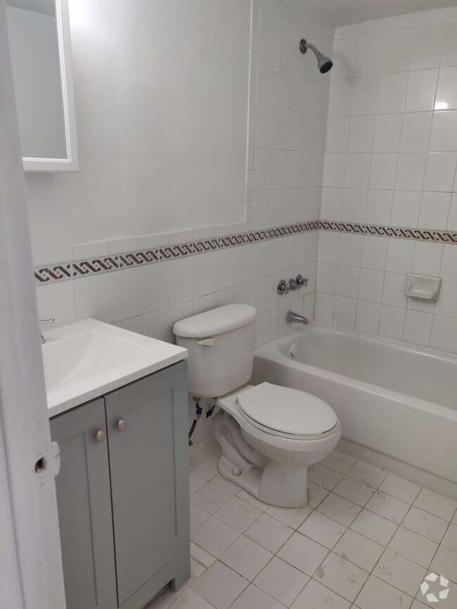 Building Photo - 251 NW 177th St Rental
