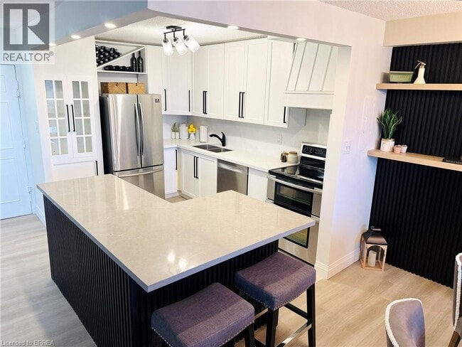 Photo - 640 West St Unité 908