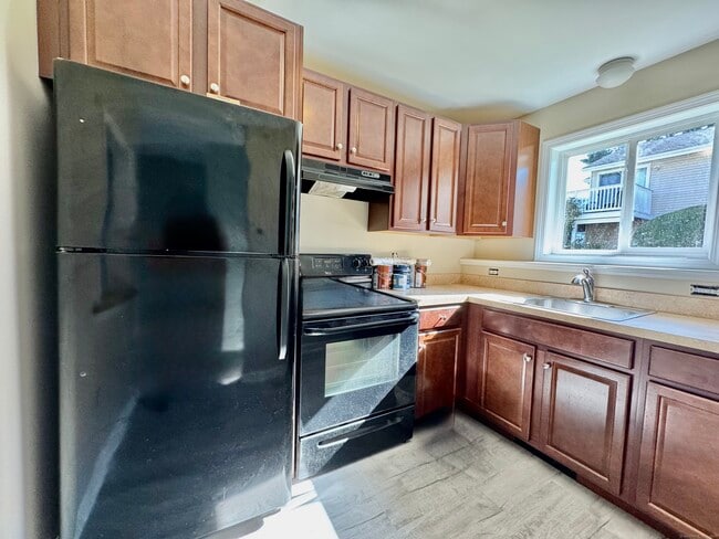 Building Photo - 466 Danbury Rd Unit APT 6