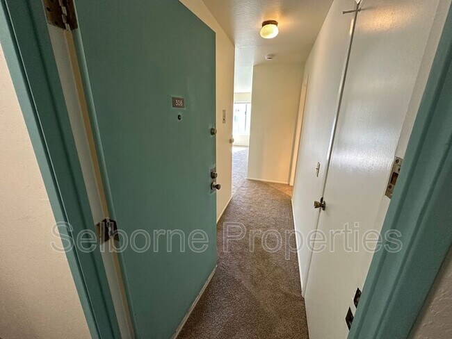 Photo - 121 41st St