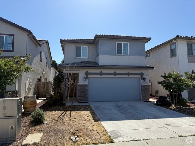 Building Photo - Two story home located in Sylvan School Di...