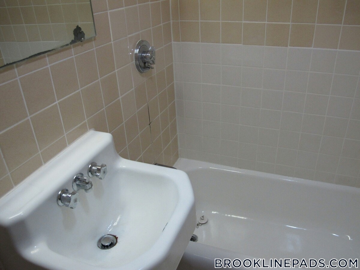 Photo - 1223 Beacon St Unit 406