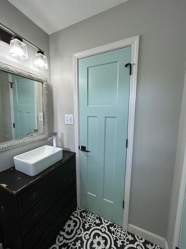 Photo - 112/114 W Tenth St. Vidalia Unit 112 W Tenth St