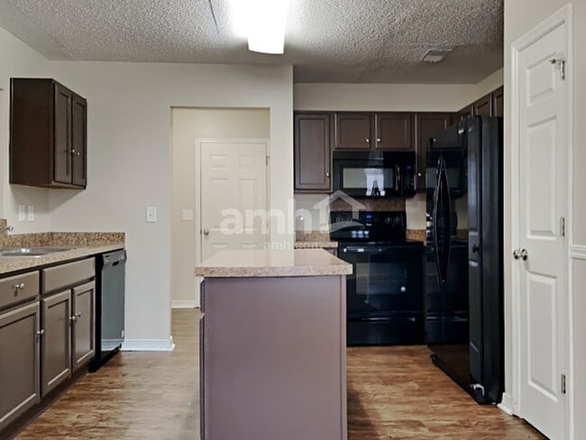 100 Bill Park Dr