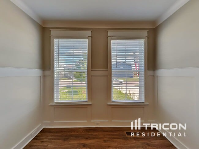 Photo - 1406 Cotillion Dr