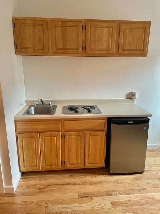 Photo - 822 Beacon St Unit 3
