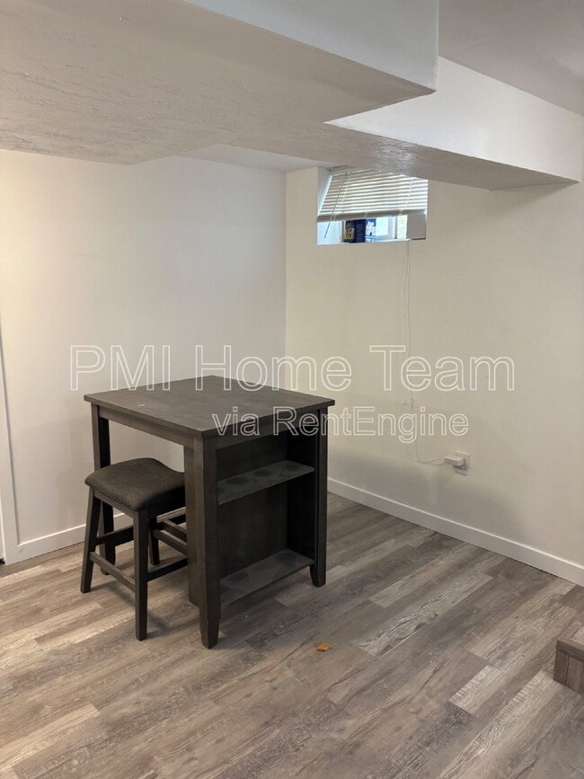 Photo - 732 E 1000 S