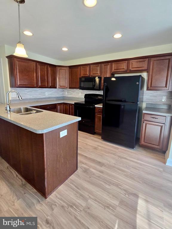 Photo - 23613 Linkside Dr