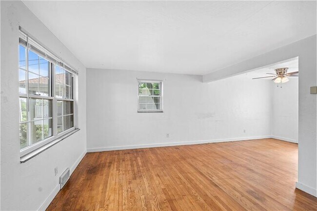 Photo - 103 5th Ave