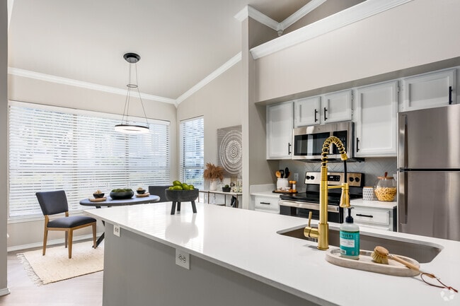 2BR, 2BA - 1,080SF - Avalon at Chase Oaks