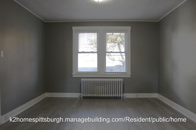 Photo - 198 St Joseph St