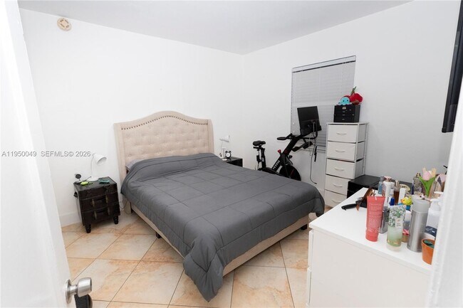 Photo - 111 SW 31st Ct Unit 1