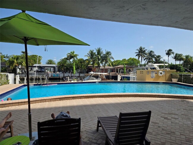 Photo - 2000 NE 135th St Unidad 302