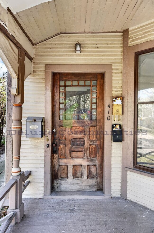 Photo - 410 Eastern Ave SE Unit 2