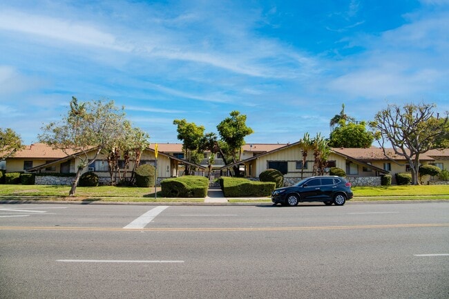 Photo - 570 Hollenbeck Apts