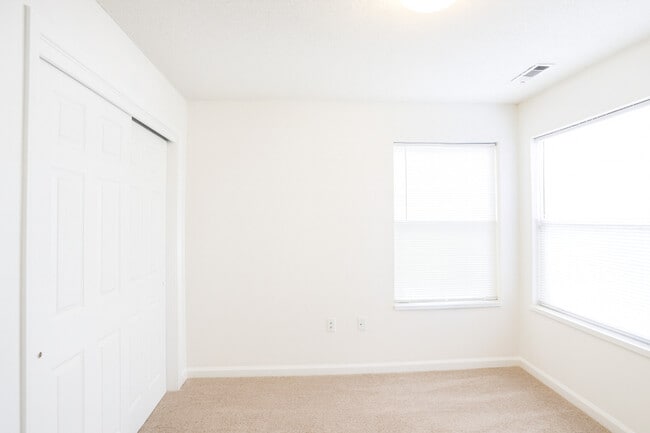 Photo - Cottonwood Creek Apartments