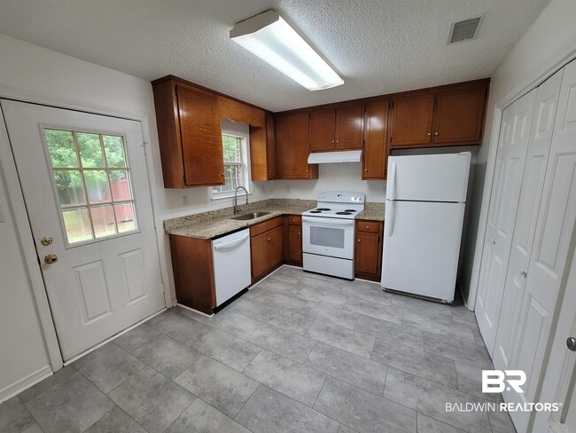 Photo - 309 Peachtree Ave