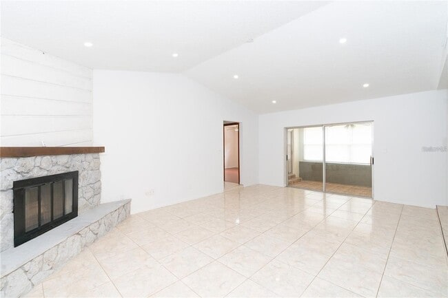 Photo - 11775 Sawyer St