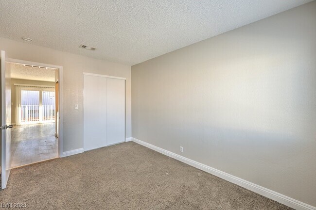 Photo - 6951 Issac Ave