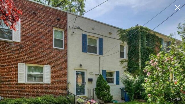 Building Photo - 2935 Landover St Rental