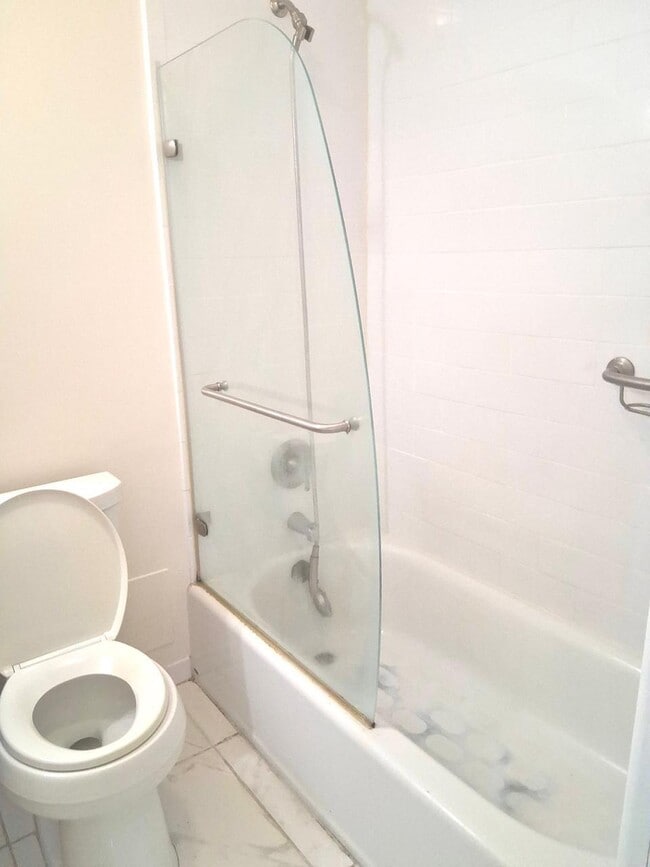 Photo - 42 Sussex B Unit B