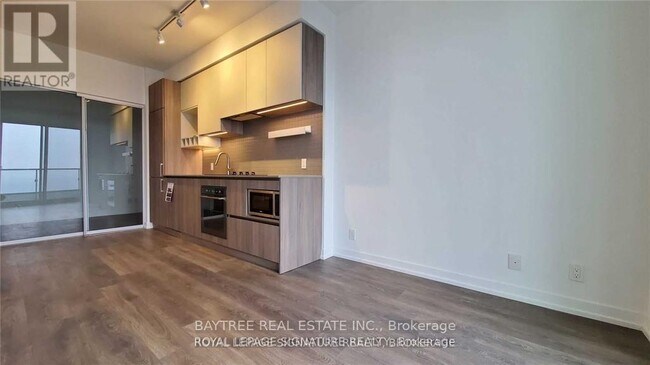 Photo - 950 Portage Pkwy Unit 3607