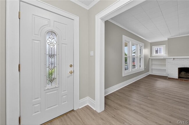 Photo - 111 Maplehurst Ave