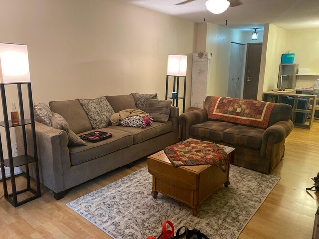 Photo - 2700 Oxford St N Unit 131