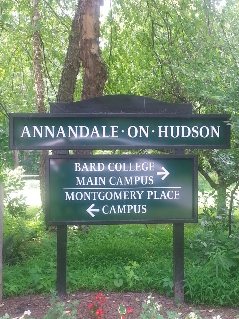 Photo - 13 Memorial Dr