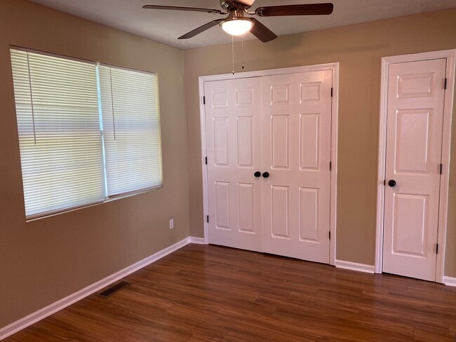 Photo - 119 Roosevelt Pky