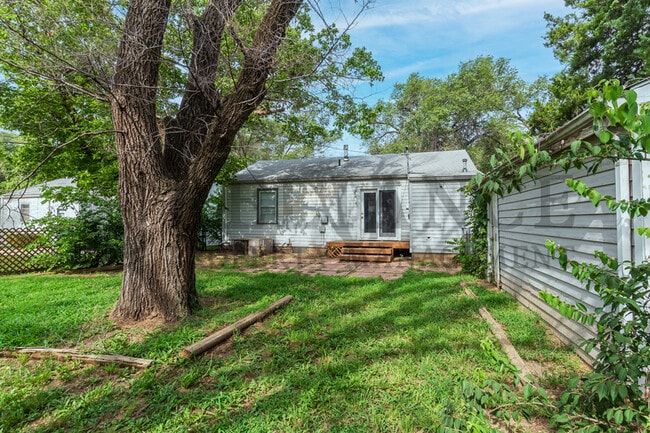 Photo - 608 N Sheridan St