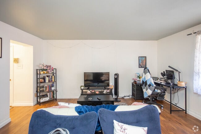 1BR, 1BA - Living Room