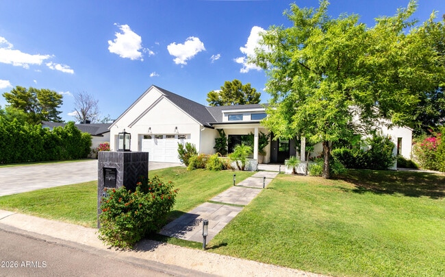 Building Photo - 2912 E Pierson St