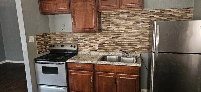 Photo - 7525 Bauman Rd